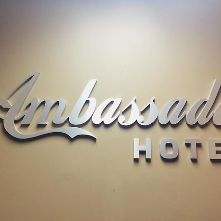 Hotel Ambassador Vancouver Exterior foto